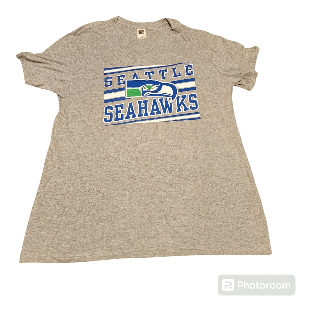 Men's XL Retro Style Seattle Seahawk licensed NFL (Used)